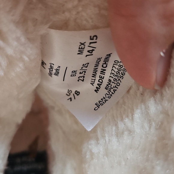 Pink Unicorn Snowboots - Picture 8 of 12